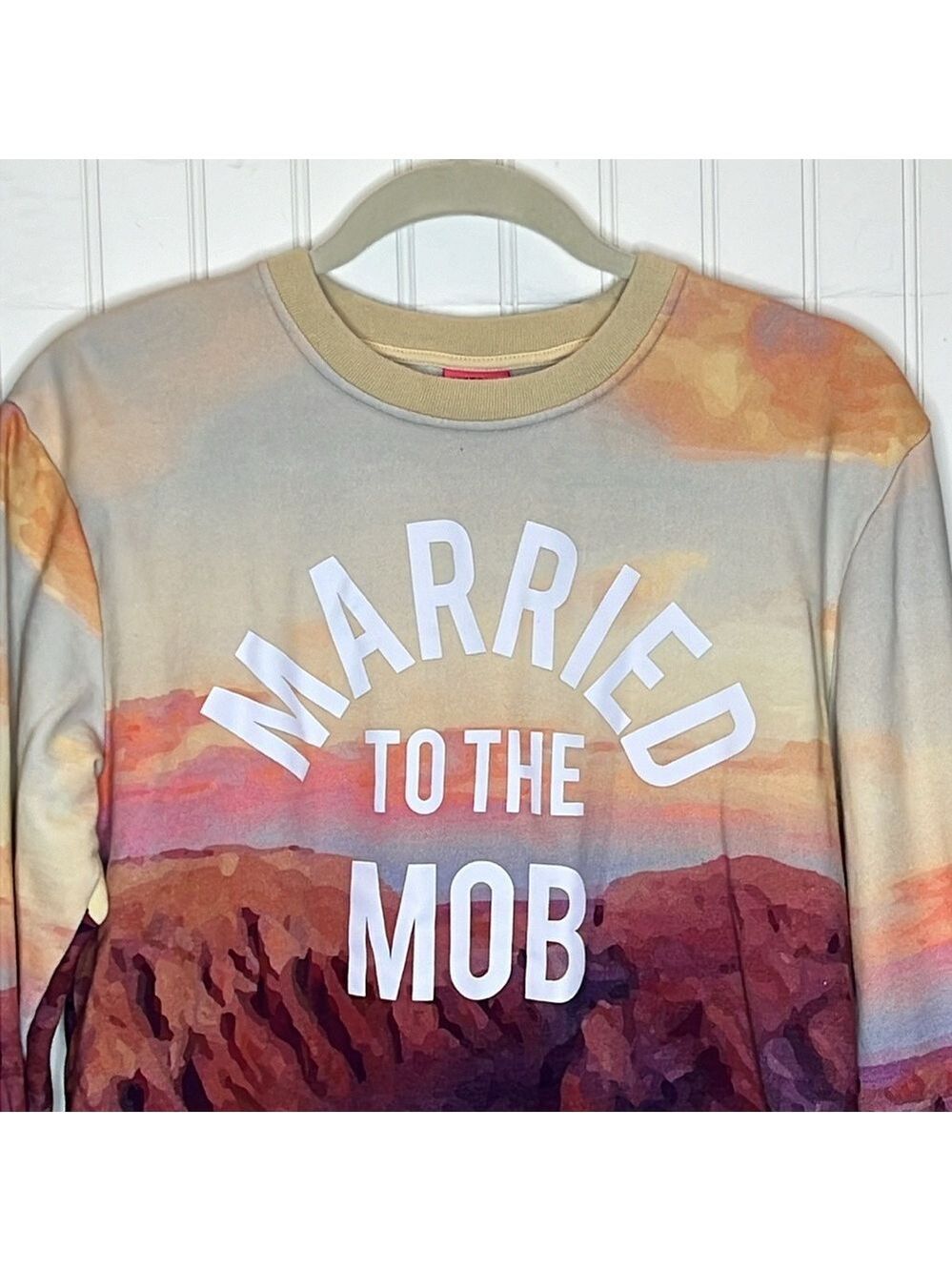Married to the Mob Logo Sweat Shirt Size Small - Picture 2 of 10